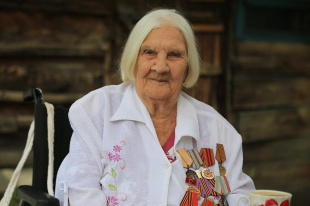 Труженица тыла из Кинельского района отметила 100-летний юбилей