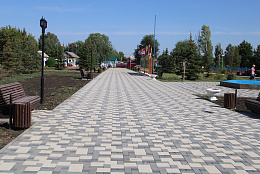 В селе Красноармейском завершилась реконструкция Центральной площади